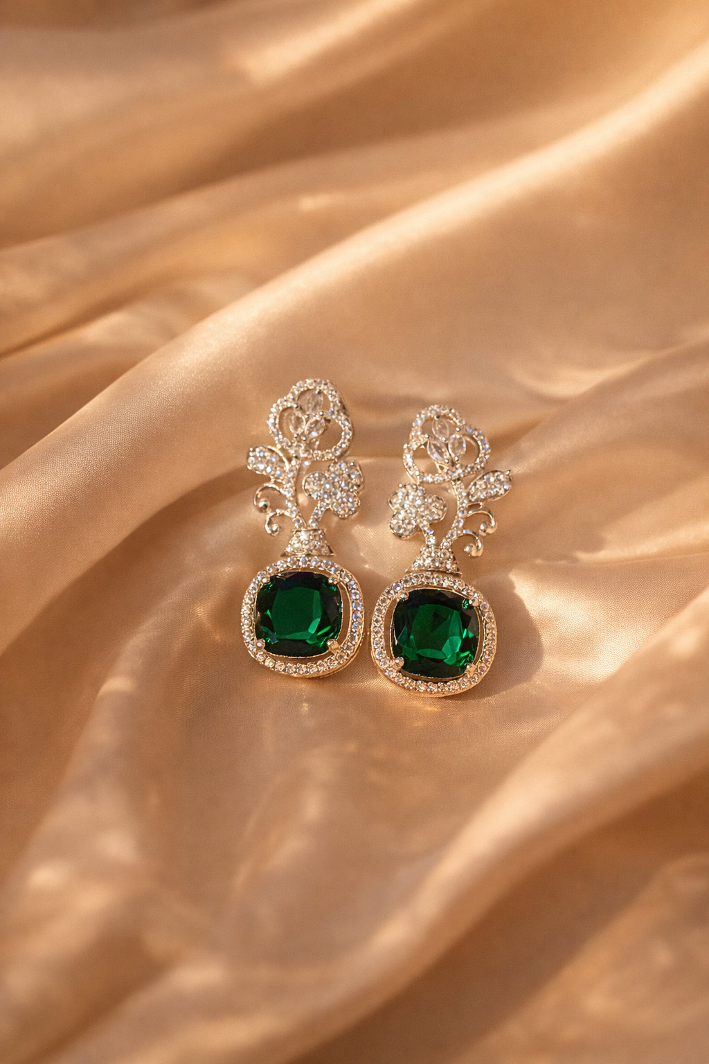 Sapphire Étoile Earrings