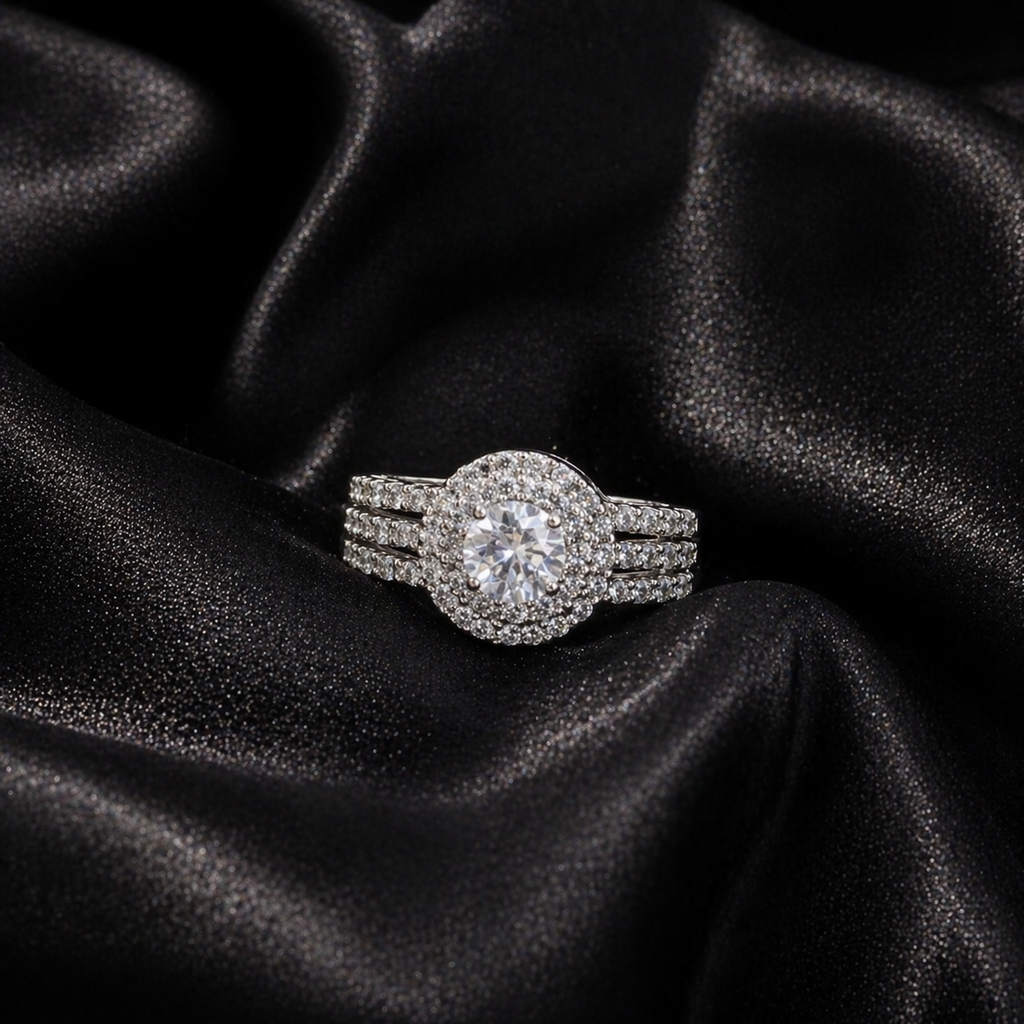 Éclat Halo Rings