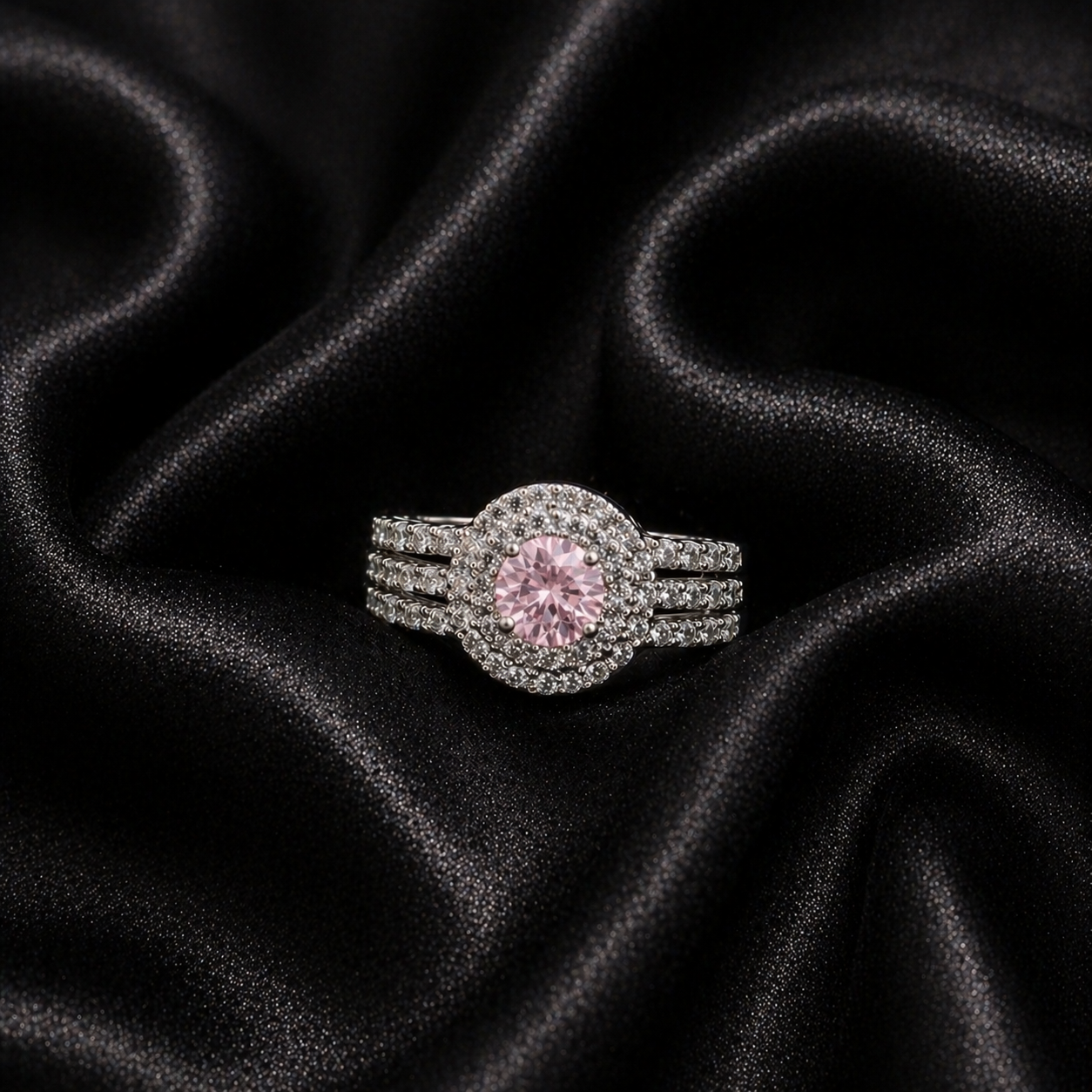 Éclat Halo Rings