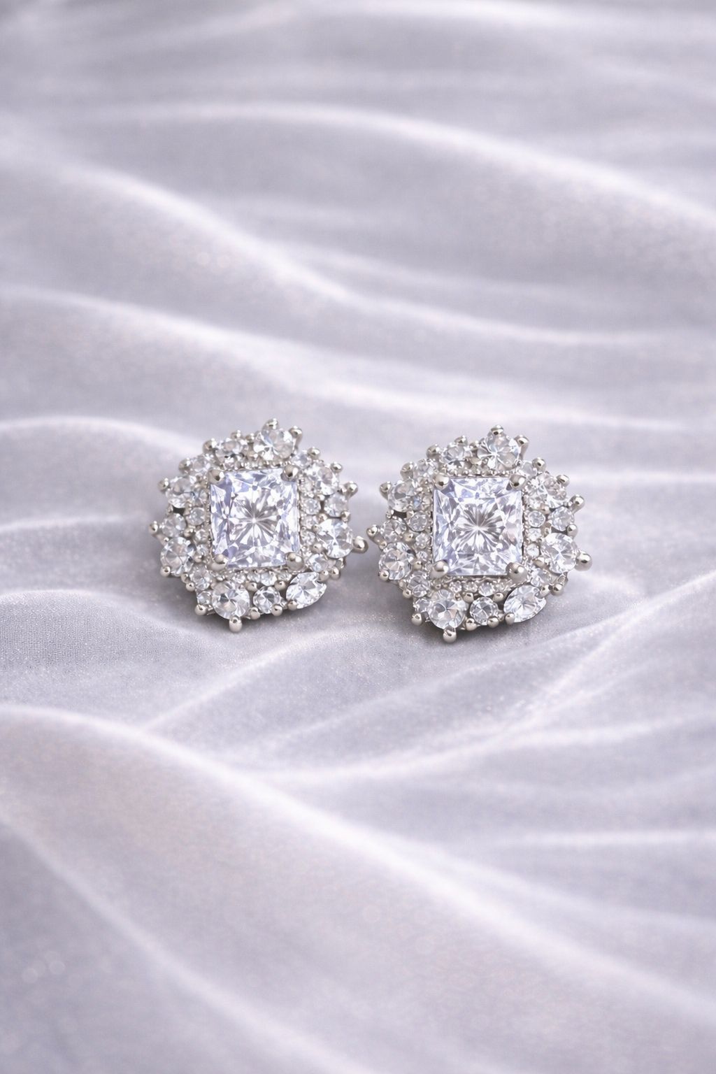 Celeste Stud Earrings – Clear